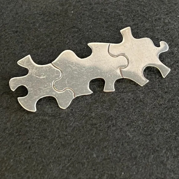 Vintage Jewelry - Antonio Pineda Taxco 925 Puzzle Pin – 11.75g of Sterling Genius